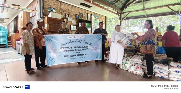 PUK Kebun Marjandi Gelar Bakti Paskah Dengan Penyandang disabilitas di Panti Asuhan Harapan Jaya Pematang Siantar dan diterima Oleh Sr Angelya Sirait KYM.
