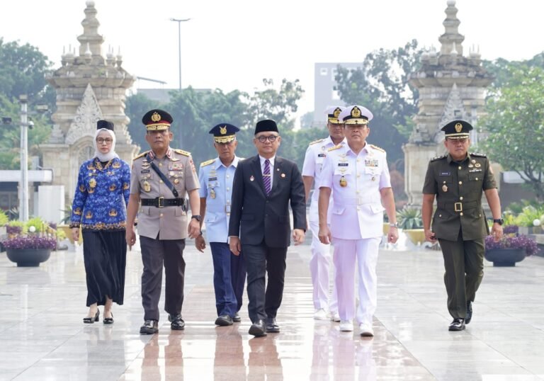 Gubernur Lemhannas RI Pimpin Ziarah ke TMP Kalibata