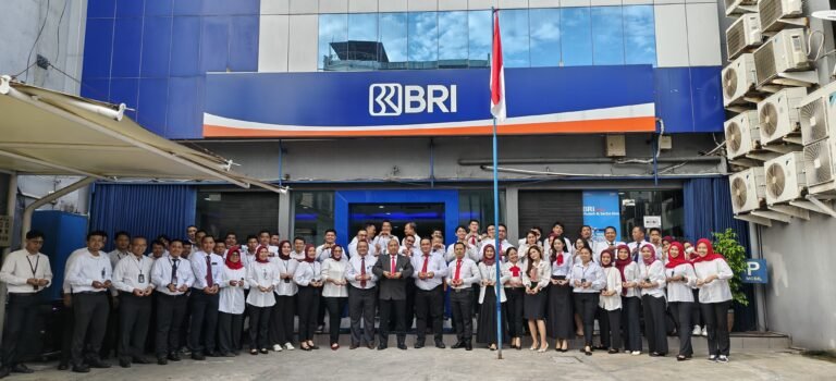 BRI Tanjung Duren Gelar Upacara Peringati Hari Kebangkitan Nasional ke 117, Bangkit Bersama Wujudkan Indonesia Kuat