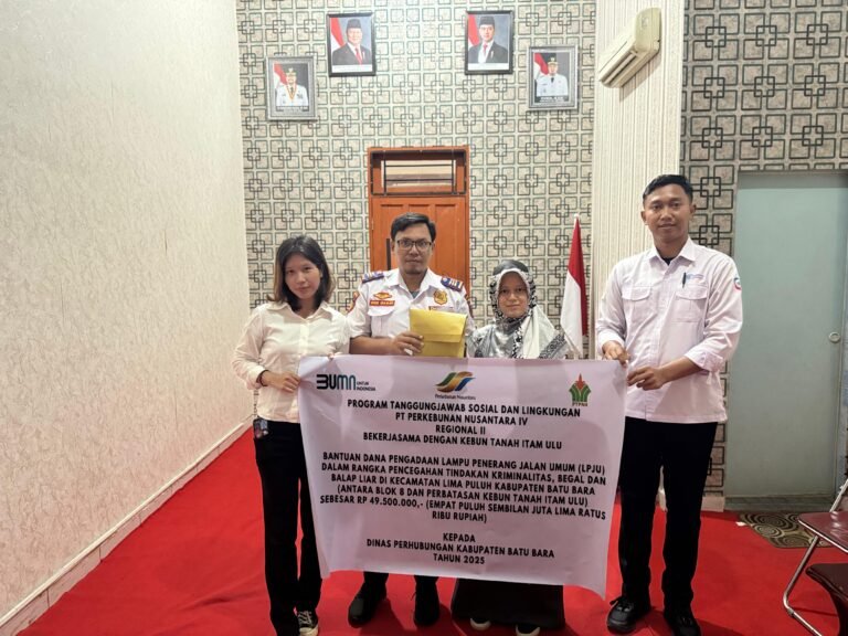 Program Peduli Lingkungan 2025, Kebun Tanah Itam Ulu Berikan Bantuan Dana Untuk Pemasangan Lampu Penerang Jalan Umum (LPJU) sebesar Rp 49.500.000