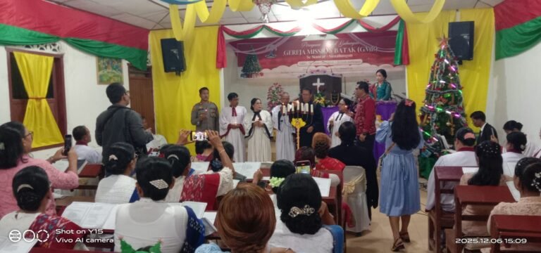Jadilah Muda Mudi Yang Terang, Kapolsek Sianțar Martoba Hadiri Perayaan Natal Gereja Mission Batak se Siantar Simalungun