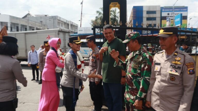 Kunker ke Polsek Siantar Utara, Kapolres Pematang Siantar : Jadikan Polsek Rumah Yang Aman Dan Nyaman Bagi Masyarakat