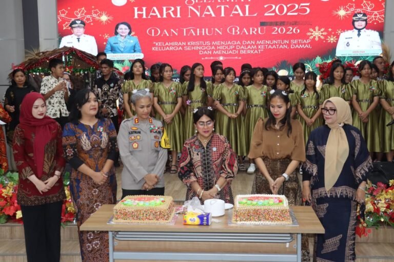 Kapolres Pematang Siantar Hadiri Perayaan Natal Tim Penggerak PKK Tahun 2025