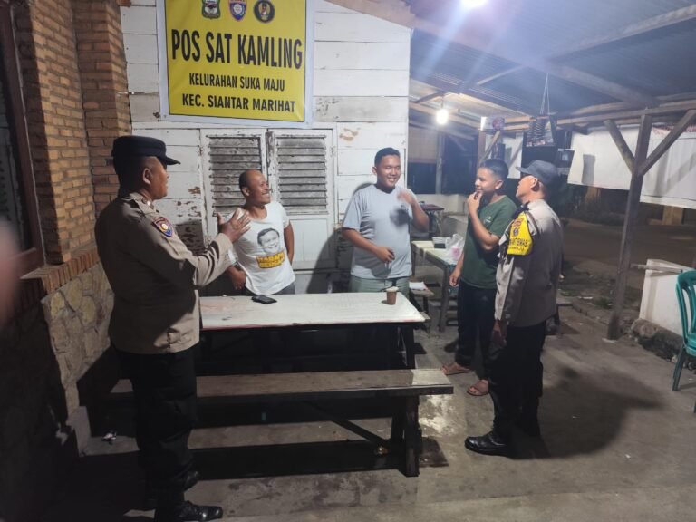 Bhabinkamtibmas Polsek Siantar Marihat Laksanakan Saling di Pos Kamling Jalan Durian