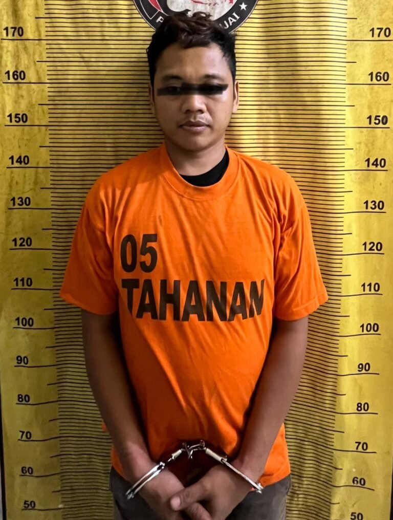 Kelabui Petugas Dengan Bungkus Rokok, Seorang Pria Digelandang Ke Polres Binjai