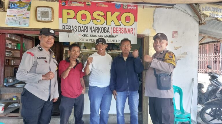 Bhabinkamtibmas Polsek Siantar Marihat Patroli Sampaikan Pesan Kamtibmas