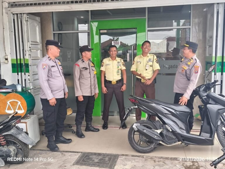 Polsek Siantar Marihat Patroli Sambang Kamtibmas di Jalan D.I. Panjaitan
