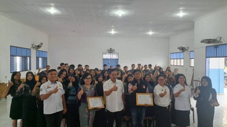 Kasat Narkoba Polres Pematang Siantar Sosialisasikan Bahaya Narkoba di SMK Negeri 1