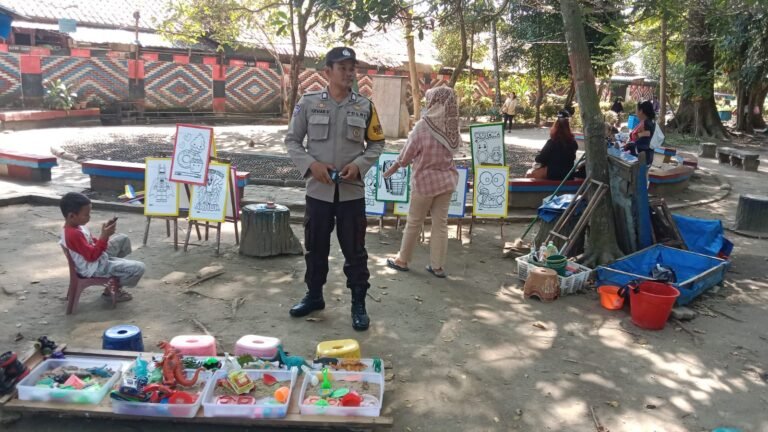 Berikan Rasa Nyaman Kepada Masyarakat, Bhabinkamtibmas Polsek Siantar Barat Patroli di Objek Vital