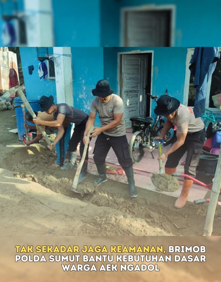 Tak Sekadar Jaga Keamanan, Brimob Polda Sumut Bantu Kebutuhan Dasar Warga Aek Ngadol