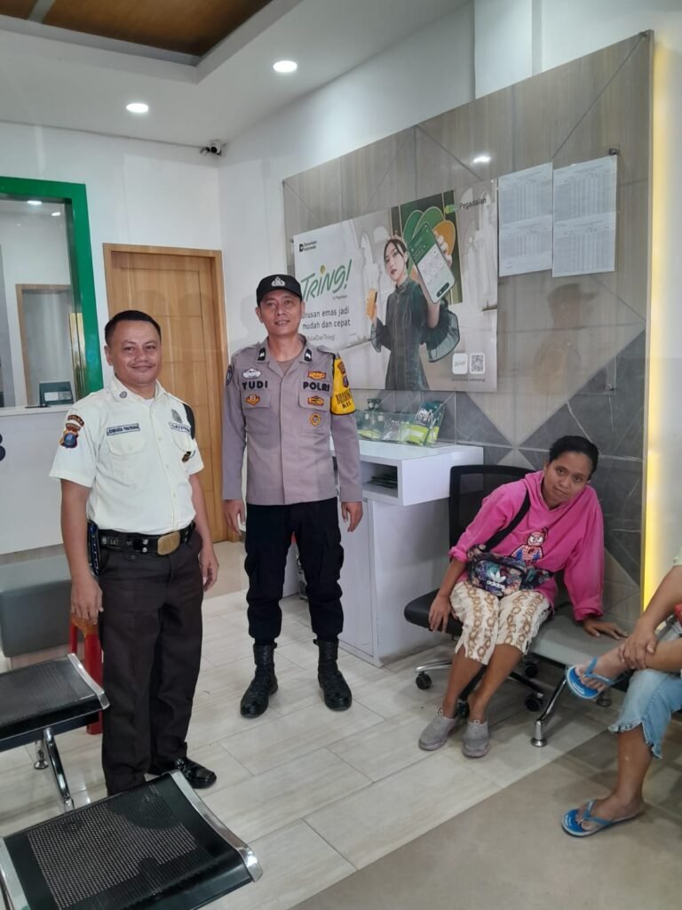 Jalin Silaturahmi, Bhabinkamtibmas Polsek Siantar Utara Sambang Kamtibmas