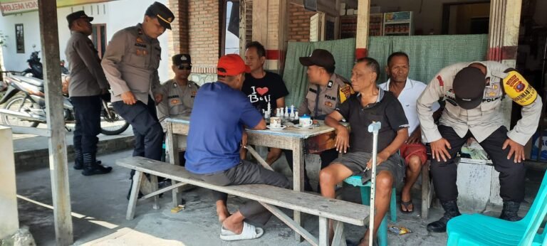 Sat Binmas Polres Pematang Siantar Patroli Sambang Kamtibmas Dan Silahturahmi Kepada Komunitas Catur