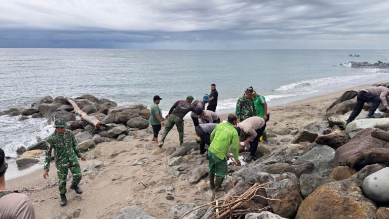 Sinergi Untuk Negeri, Brimob Aceh Batalyon B Pelopor Laksanakan Gerakan Indonesia Asri