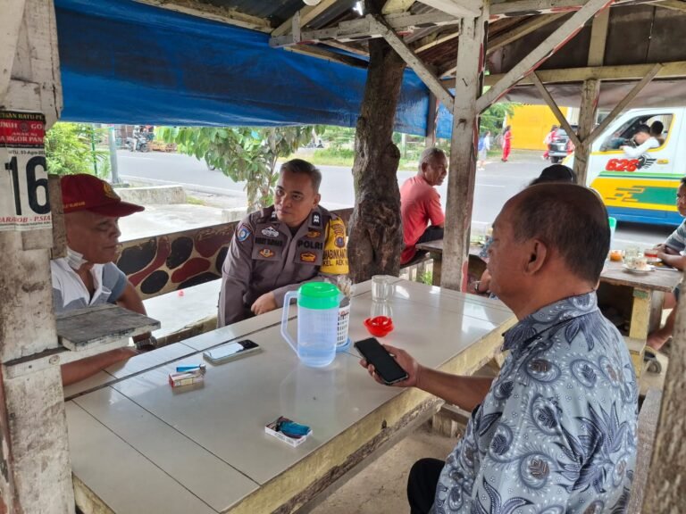 Bhabinkamtibmas Polsek Siantar Selatan Sambang Kamtibmas Kepada Warga