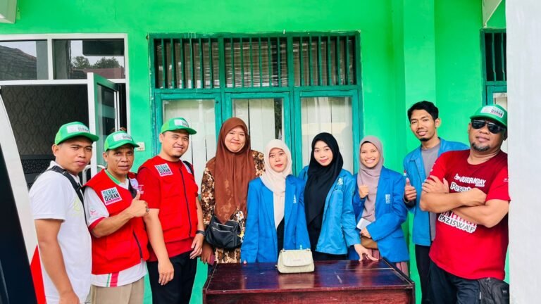 GII Bersama LAZISWAF Al Hilal Bagikan Seribu Mushaf Al-Qur’an di Warga Terdampak Bencana Tapteng