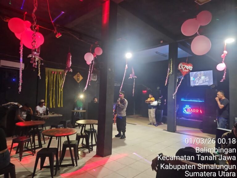 Jelang Idul Fitri Polsek Tanah Jawa Gelar Razia Cafe Tengah Malam, Pesan Tegas Kapolsek Tutup Total Selama Bulan Suci
