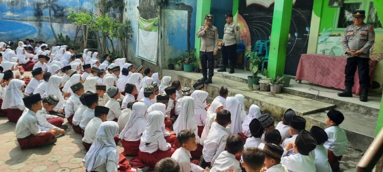 Sat Binmas Polres Pematangsiantar Sambang Kamtibmas Dan Silaturahmi di Pesantren Kilat SDPI