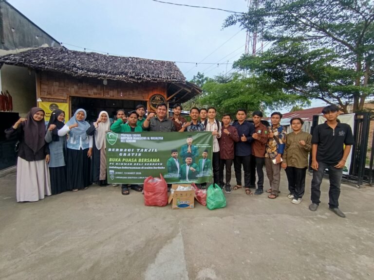 Pererat Silaturahmi, PC HIMMAH Deli Serdang Gelar Aksi Berbagi Takjil Dan Buka Puasa Bersama