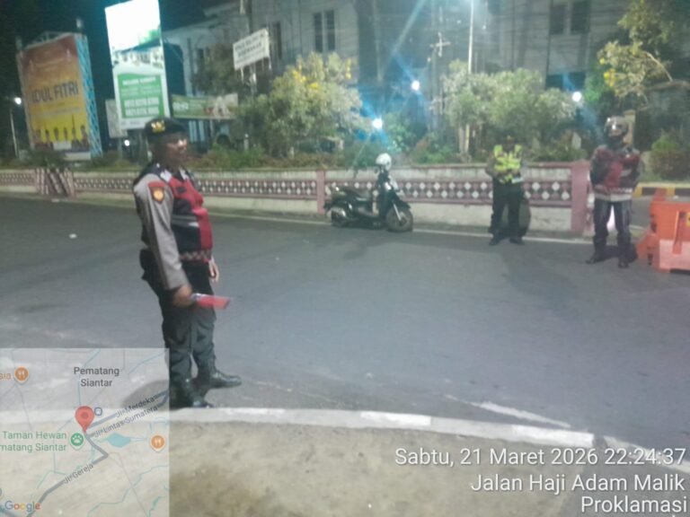Sat Samapta Polres Pematang Siantar Maksimalkan Patroli Antisipasi Kemacetan Malam Hari Perayaan Idul Fitri 1447 H