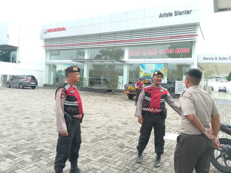 Samapta Polres Pematang Siantar Patroli R4 Berikan Rasa Aman Dan Nyaman Kepada  Masyarakat