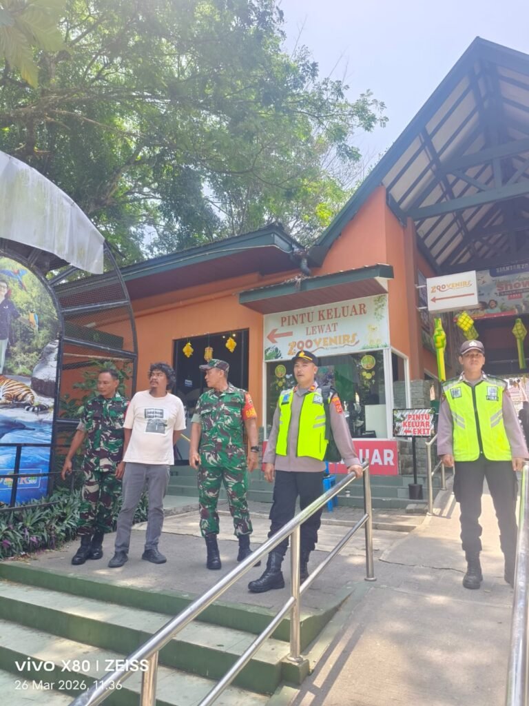 Kapolsek Siantar Barat Pimpin Pengamanan Objek Wisata Taman Hewan
