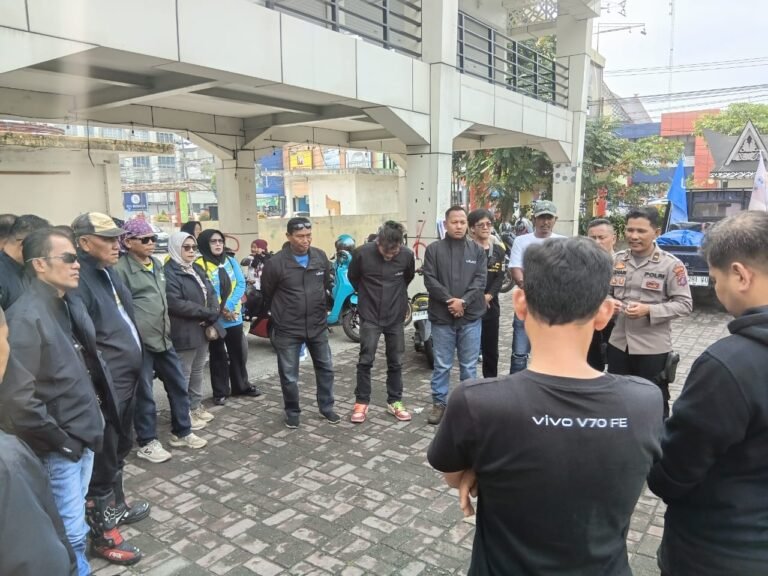 Sat Binmas Polrse Pematang Siantar Patroli Sambang Kamtibmas Dan Silaturahmi ke Komunitas Automotif Vivo