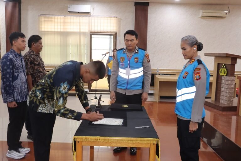 Kapolres Pematang Siantar Pimpin Penandatangan Fakta Integritas Penerimaan Calon Anggota Polri 2026