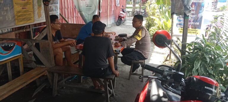 Polsek Siantar Barat Patroli Kampung Bebas Dari Narkoba di Jalan Jawa