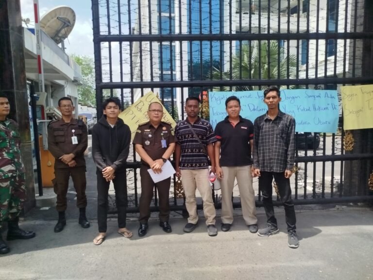 Guncang Kejatisu, Massa Pedang Demokrasi Desak Pengusutan Serius Dugaan Korupsi Bank Sumut Yang Menyeret Nama Wakil Walikota Medan