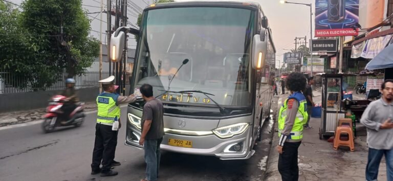 Sat Lantas Polres Pematang Siantar Sosialisasi Tertib Berlalu Lintas di Jalan Pattimura