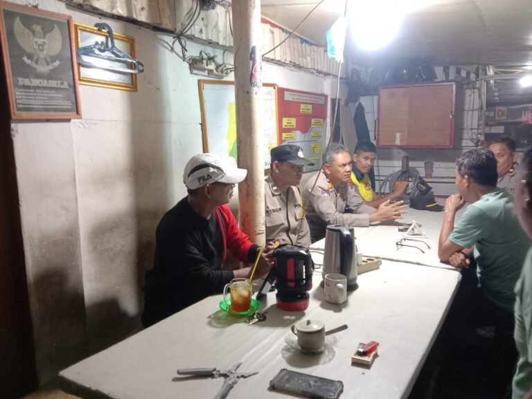 Polsek Siantar Timur Dampingi Anggota Poskamling Terima Kunjungan Kasat Binmas Polres Pematang Siantar