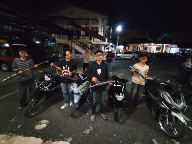 Polres Pematang Siantar Patroli Hingga Subuh, Empat Sepeda Motor Knalpot Brong Diamankan