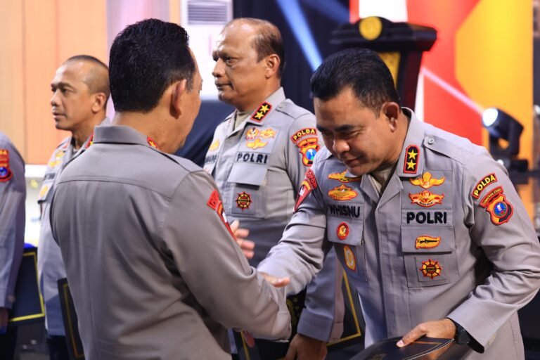 Bangun 20 Gedung Layanan Dan Fasilitas Olahraga Gratis, Kapolda Sumut Raih Penghargaan Polda Terbaik