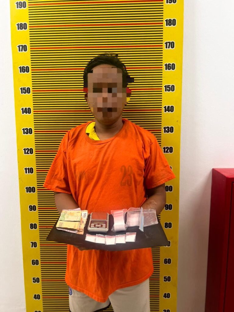 Gerebek Rumah Pengedar Sabu di Medan Denai, Ditresnarkoba Polda Sumut Sita Timbangan Dan Puluhan Plastik Klip