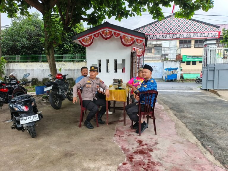 Sat Binmas Polres Pematang Siantar Sambang Kamtibmas Jalin Silahturahmi