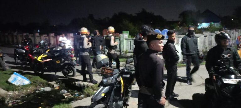 Tawuran Antar Warga Dan Ormas Pecah di Sicanang Belawan, Polisi Amankan Pelaku Bersenjata Tajam