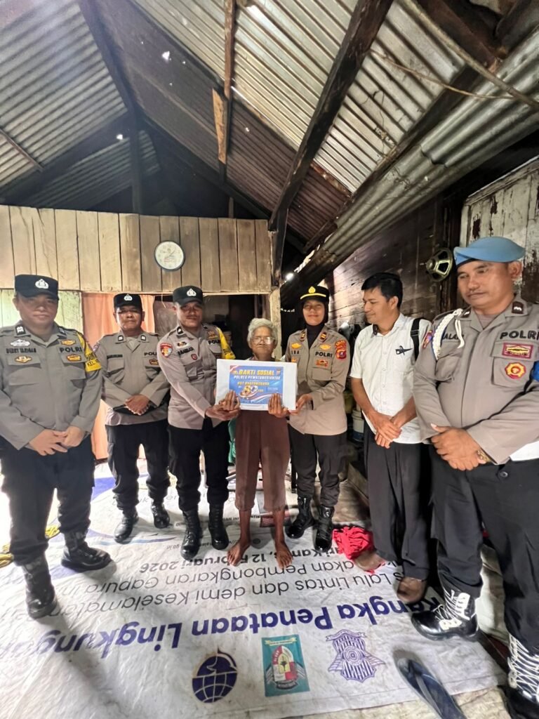 Sambut HUT Bhayangkara Ke 80, Polsek Siantar Selatan Berikan Bansos Kepada Lansia