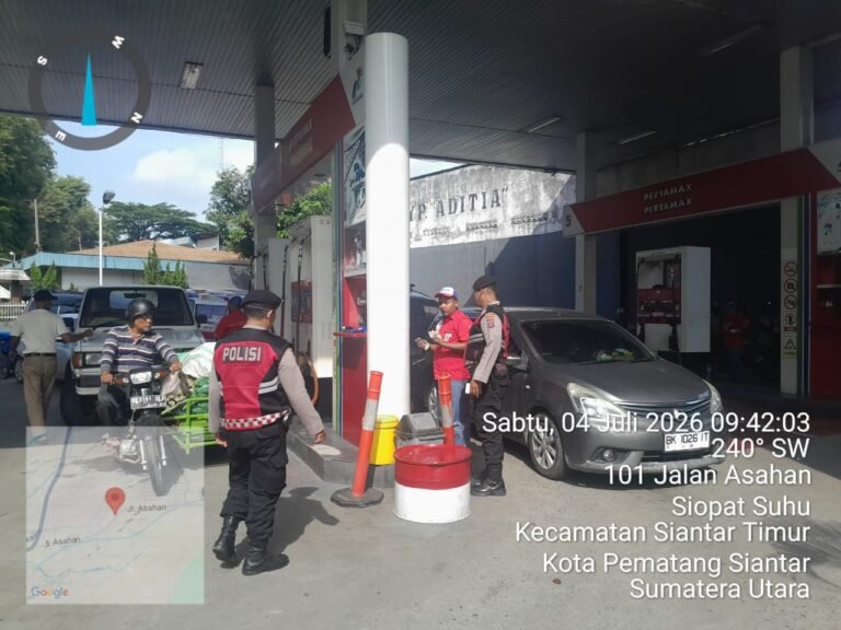 Pastikan Situasi Aman, Sat Samapta Polres Pematang Siantar Monitoring Pengisian BBM di SPBU