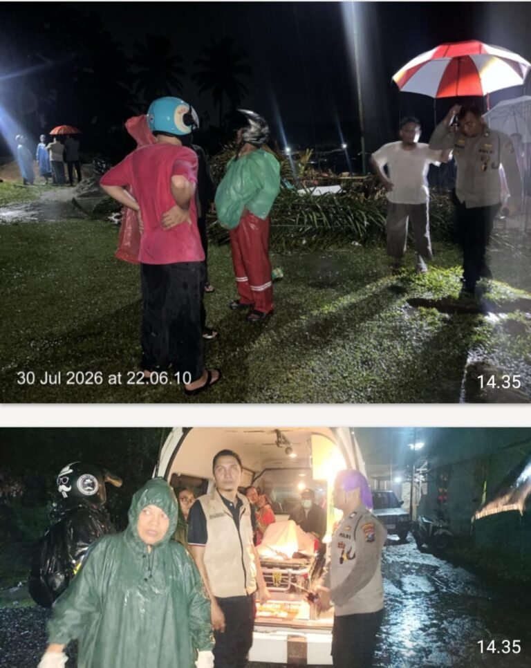 Personil Polsek Siantar martoba Respon Cepat Lakukan Pengecekan Dan Bantu Warga Korban Bencana Alam