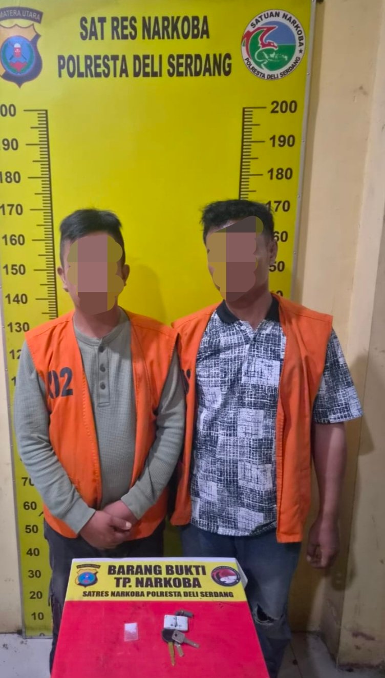 Simpan sabu di kantong celana, 2 warga Sergai ditangkap Sat Narkoba Polresta Deli Serdang
