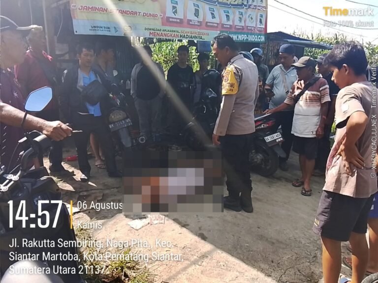 Polsek Siantar Martoba Cek TKP Adanya Warga Tidak Sadarkan Diri di Jalan Darussalam