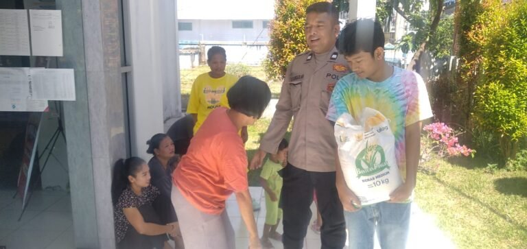Bhabinkamtibmas Polsek Siantar Selatan Sambang Kamtibmas di Kantor Kelurahan Simalungun