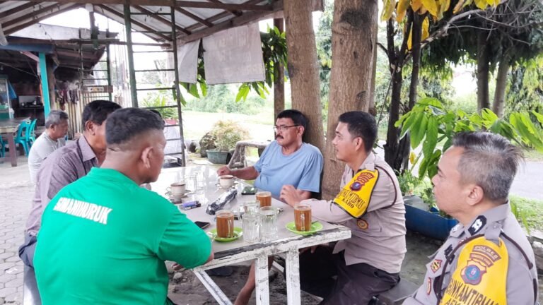 Polsek Siantar Selatan Sampaikan Himbauan Waspada Karhutla Kepada Warga Jalan Narumondah