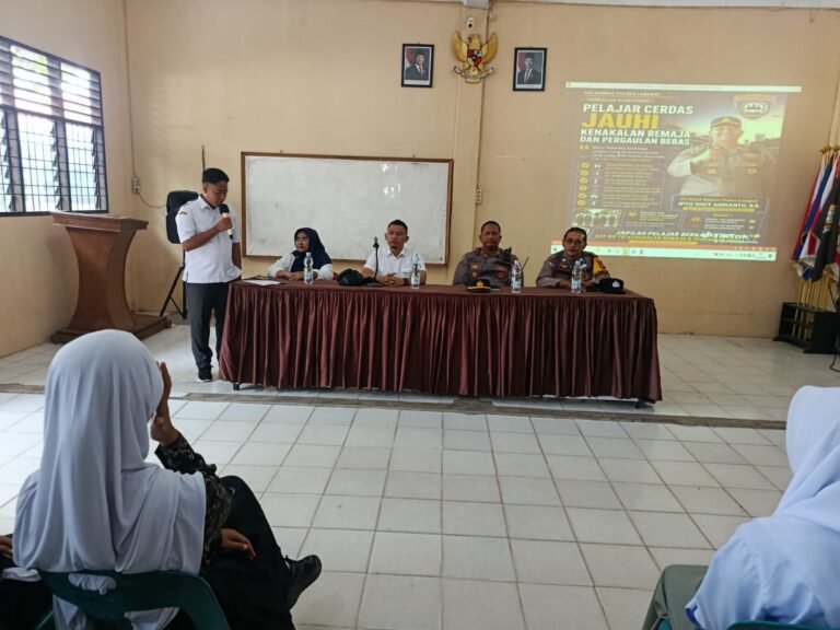 Polri Hadir di Sekolah, Sat Binmas Polres Langkat Edukasi Pelajar Cegah Pergaulan Bebas dan Gangguan Kamtibmas