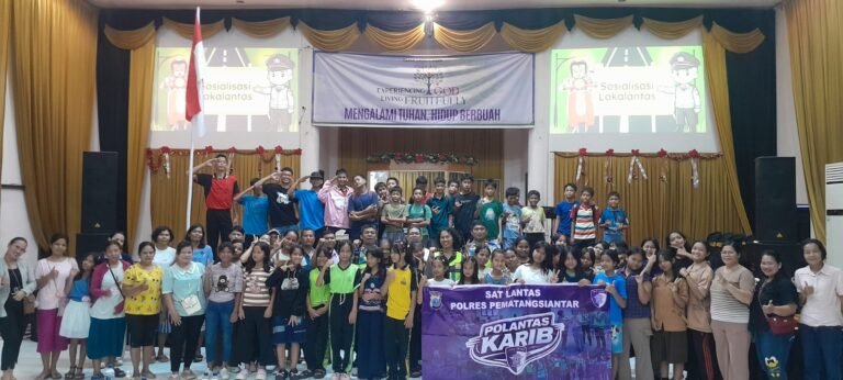 Sat Lantas Polres Pematang Siantar Sosialisasi Cegah Laka Lantas di Gereja GKPB Jalan SM. Raja