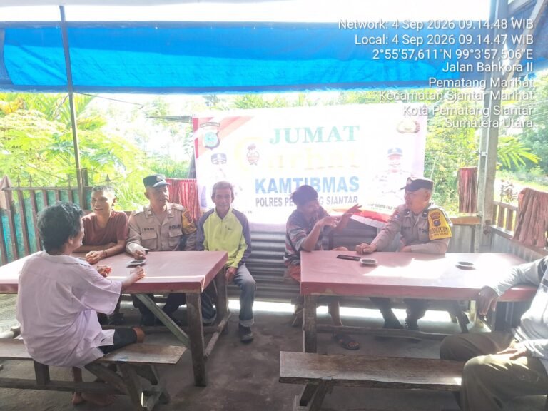 Polsek Siantar Marihat Curhat Kamtibmas Kepada Masyarakat Jalan Bahkora 2