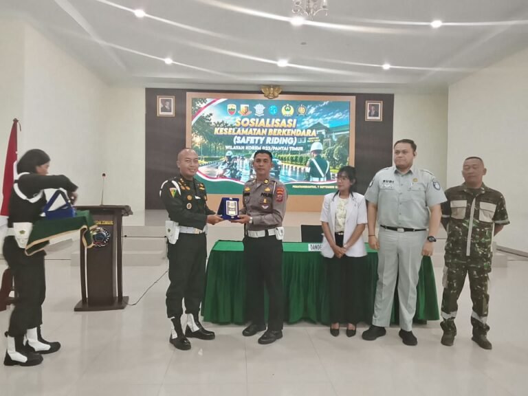 Sat Lantas Polres Pematang Siantar Sosialisasi Safety Riding Kepada Personel Korem 022 PT