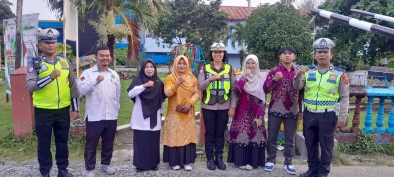 Sat Lantas Polres Pematang Siantar Silaturahmi di Sekolah Taman Asuhan Dan AL Wasliyah