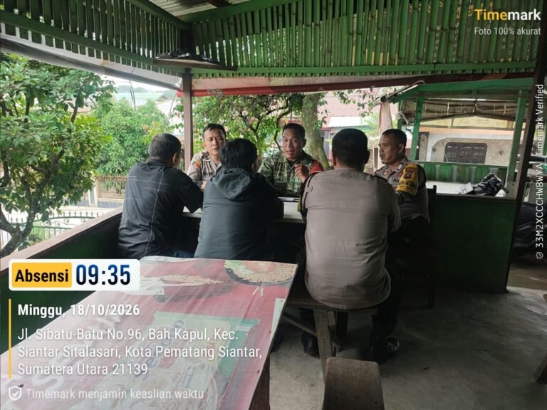 Melalui Sambang, Polsek Siantar Martoba Dengarkan Keluhan Dan Masukkan Kamtibmas Warga Jalan Sibatu Batu