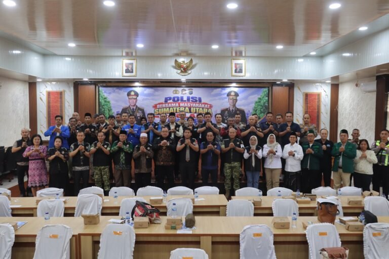 Polres Pematang Siantar Dan Forkopimda Ikuti Zoom Meeting Kunker Kapolri di Wilkum Polda Sumut Dan Deklarasi Serentak Menolak Narkoba
